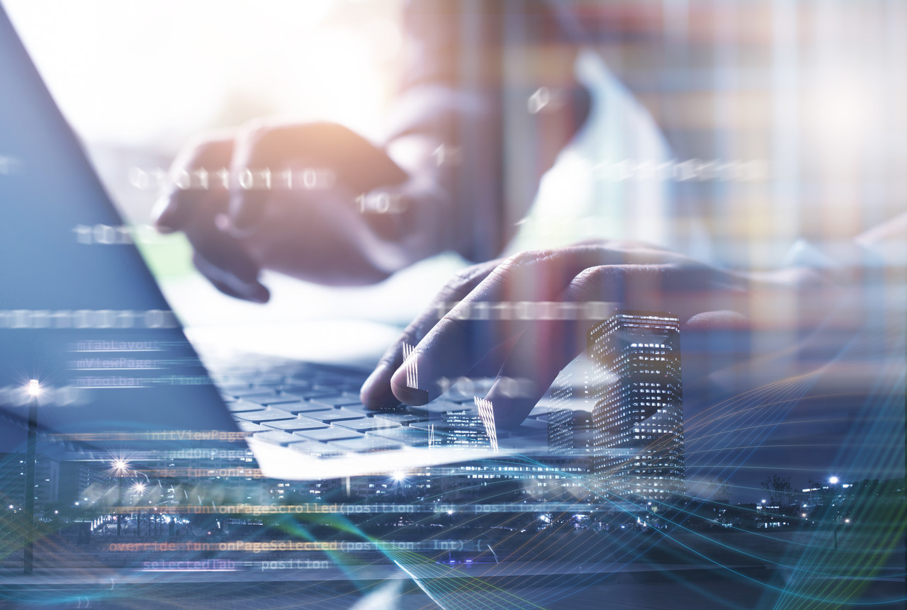 Obsługa informatyczna dla firm. Jak wdrożyć, czym są, jak wygląda proces?